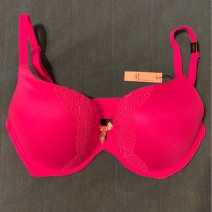 Victoria’s Secret Hot Neon Pink Bra With Lace and Bow